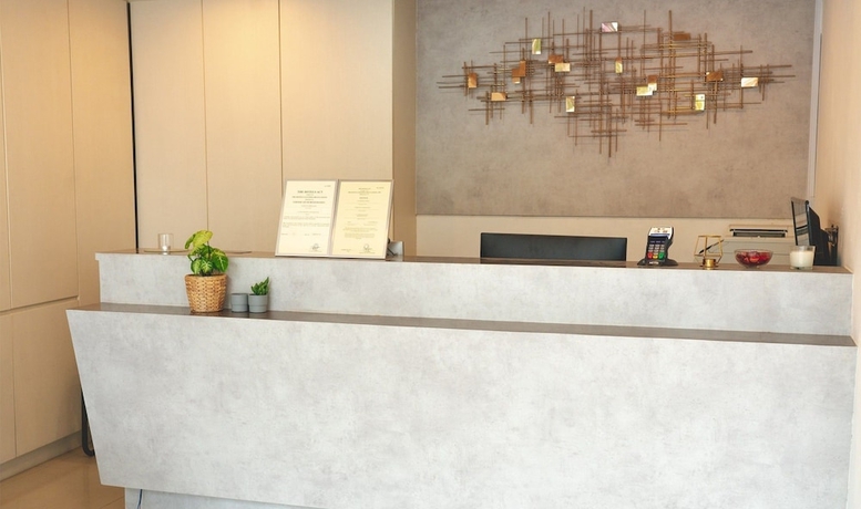 Imagen de los interiores del Hotel Cherryloft Express. Foto 11