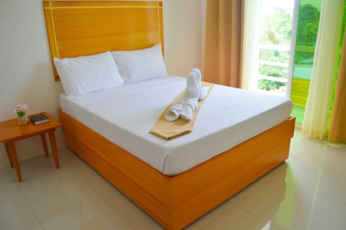 Imagen general del Hotel Cherry's Court_yard. Foto 12