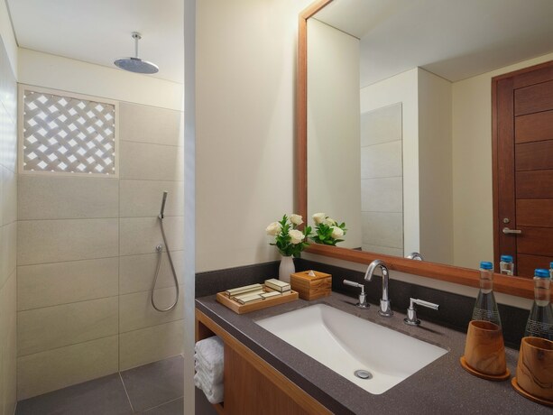 Imagen general del Hotel Chesa Canggu. Foto 12