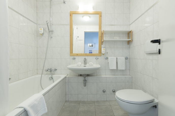 Imagen de la habitación del Hotel Chesa Sarita. Foto 5