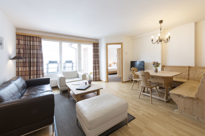 Imagen de los interiores del Hotel Chesa Sarita. Foto 16