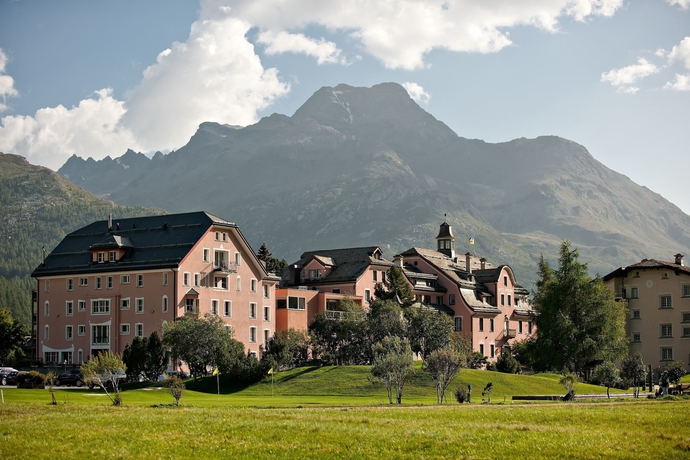 Imagen de los exteriores del Hotel Chesa Sarita. Foto 13