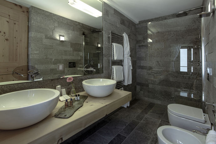 Imagen de la habitación del Hotel Chesa Stuva Colani. Foto 10