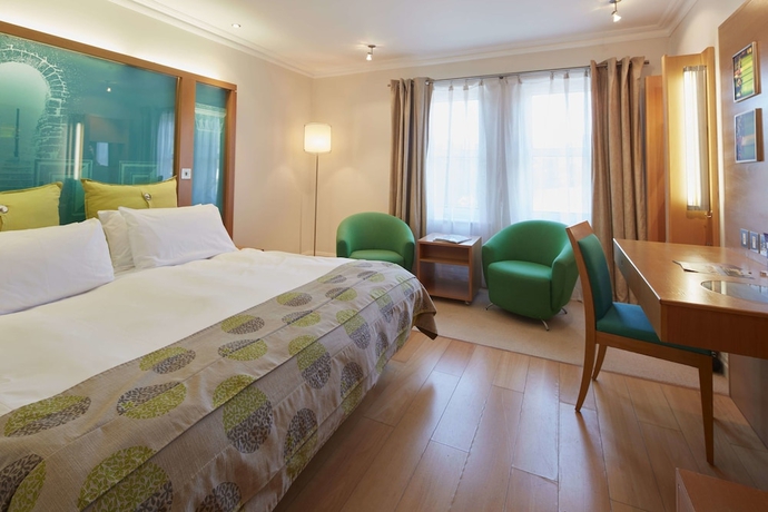 Imagen de la habitación del Hotel Chesford Grange. Foto 13