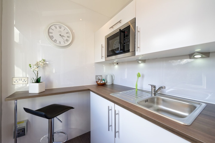 Imagen de la habitación del Hotel Cheshire Hospitality Ltd T/a Lennox Lea Studios and Apartments. Foto 17