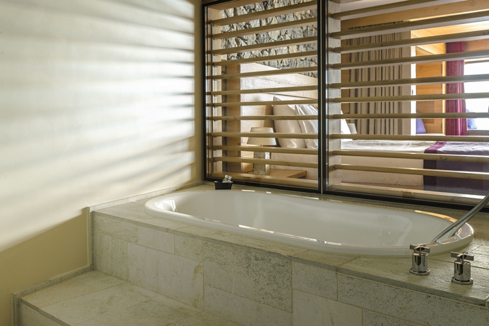 Imagen de la habitación del Hotel Chetzeron. Foto 15