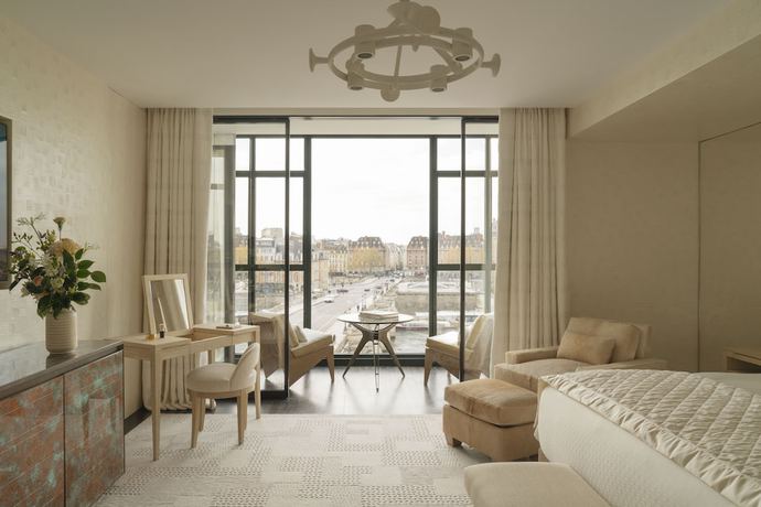Imagen de la habitación del Hotel Cheval Blanc Paris. Foto 14
