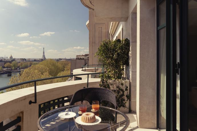 Imagen de la habitación del Hotel Cheval Blanc Paris & Dior Spa Cheval Blanc Paris. Foto 11