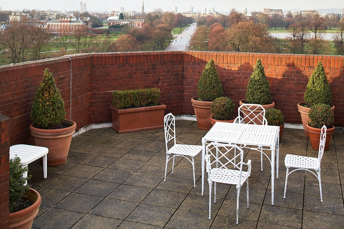 Imagen de los exteriores del Hotel Cheval Thorney Court. Foto 10