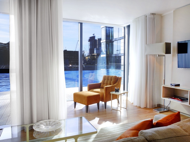 Imagen de los interiores del Hotel Cheval Three Quays. Foto 15