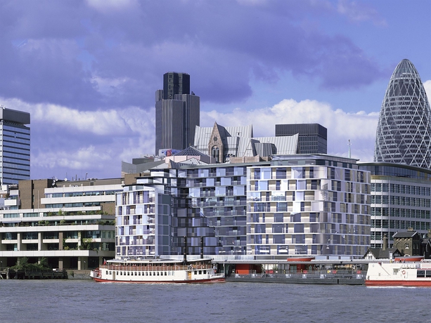 Imagen de los exteriores del Hotel Cheval Three Quays. Foto 10