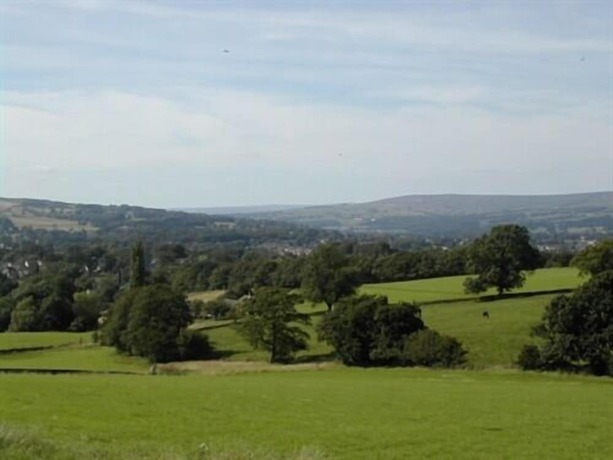 Imagen de los exteriores del Hotel Chevin End Guest House. Foto 15