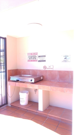 Imagen de los exteriores del Hotel Chevron Palms Holiday Apartments. Foto 8