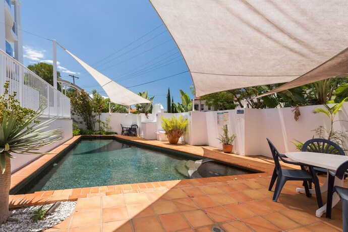Imagen de la piscina del Hotel Chevron Sails. Foto 29