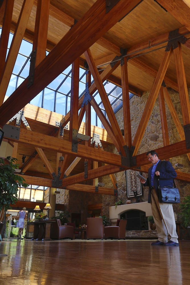 Imagen de los interiores del Hotel Cheyenne Mountain Resort, a Destination by Hyatt Hotels. Foto 20