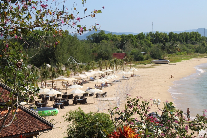 Imagen de los exteriores del Hotel Chez Carole Beach Resort and Spa. Foto 9