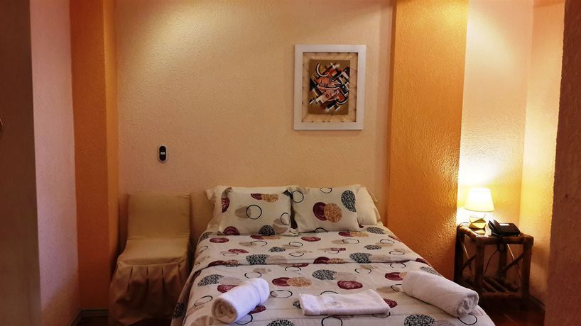 Imagen del bar/restaurante del Hotel Chez Elena Guesthouse. Foto 3