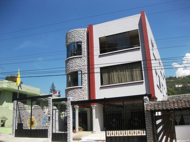Imagen de la habitación del Hotel Chez Elena Guesthouse. Foto 12