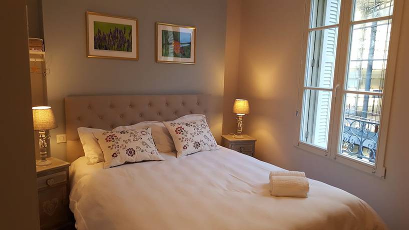Imagen de la habitación del Hotel Chez Jacqueline. Foto 5