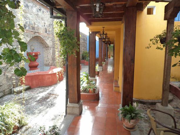 Imagen de los exteriores del Hotel Chez Juanca Cafe. Foto 10