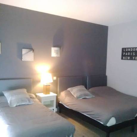 Imagen de la habitación del Hotel Chez L'ahumat. Foto 11