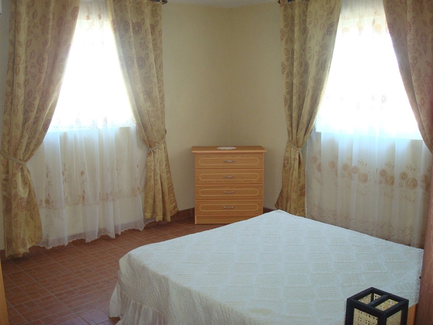 Imagen de la habitación del Hotel Chez Pepe. Foto 9