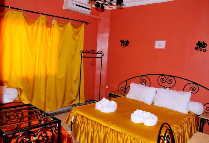 Imagen de la habitación del Hotel Chez Salmi. Foto 10