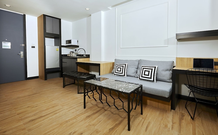 Imagen de la habitación del Hotel Chezzotel Pattaya. Foto 17