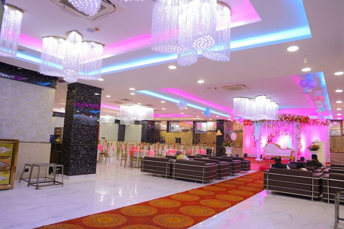 Imagen del bar/restaurante del Hotel Chhavis. Foto 15
