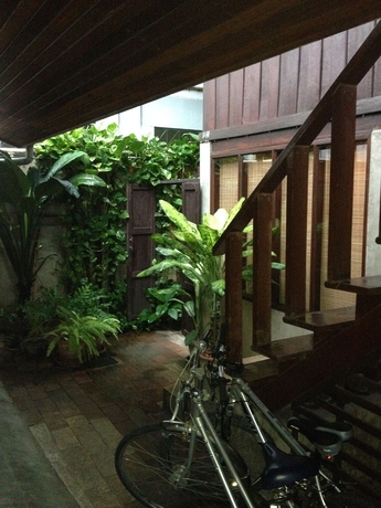 Imagen de los exteriores del Hotel Chiang Maan Residence. Foto 8