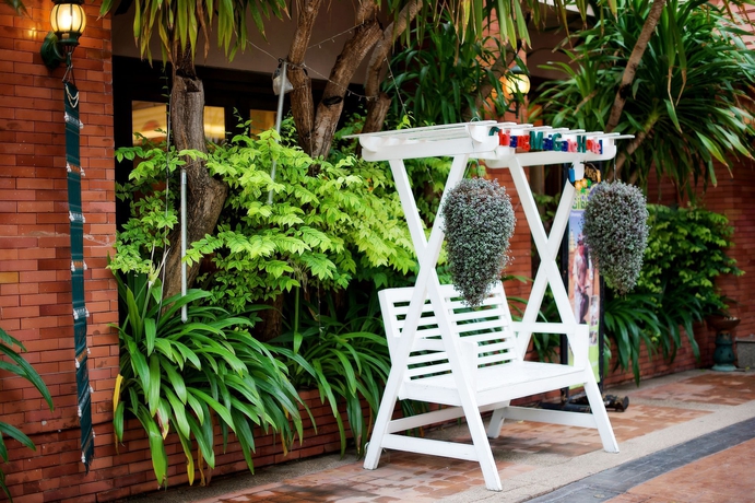 Imagen de los exteriores del Hotel Chiang Mai Gate. Foto 11