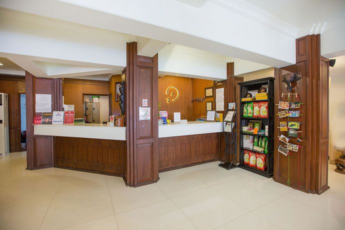 Imagen de los interiores del Hotel Chiang Roi 7 Days Inn. Foto 11