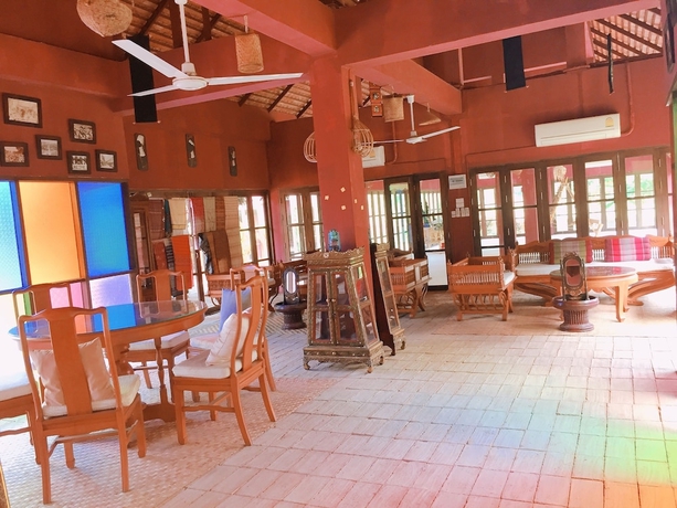 Imagen de los interiores del Hotel Chiangmai Royal Creek. Foto 18