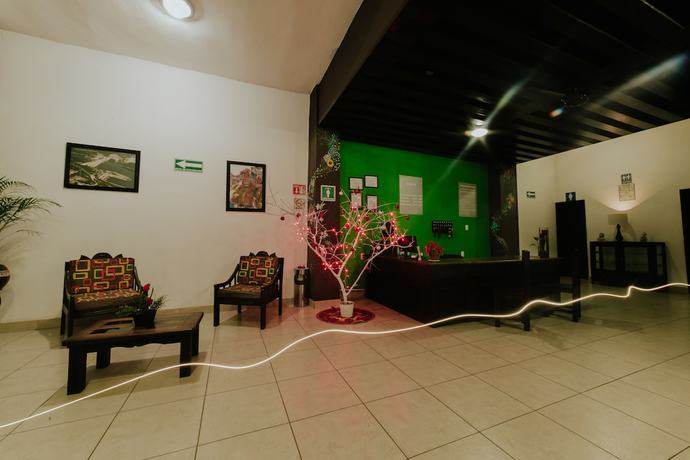 Imagen de los interiores del Hotel Chiapas Express San Fernando. Foto 17