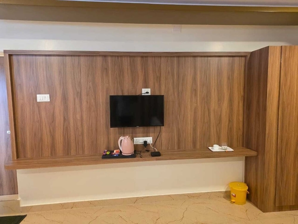 Imagen de la habitación del Hotel Chiara Enclave. Foto 8