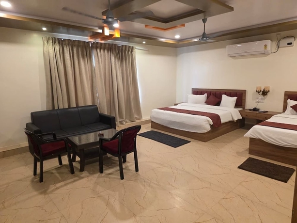 Imagen de la habitación del Hotel Chiara Enclave. Foto 12