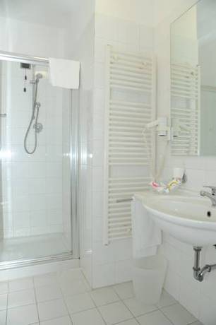 Imagen de la habitación del Hotel Chiaraluna. Foto 9