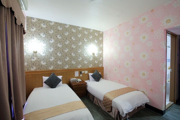 Imagen de la habitación del Hotel Chiayi Crown. Foto 25