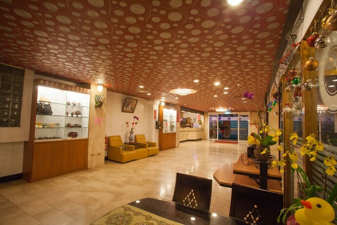 Imagen de los interiores del Hotel Chiayi Crown. Foto 28
