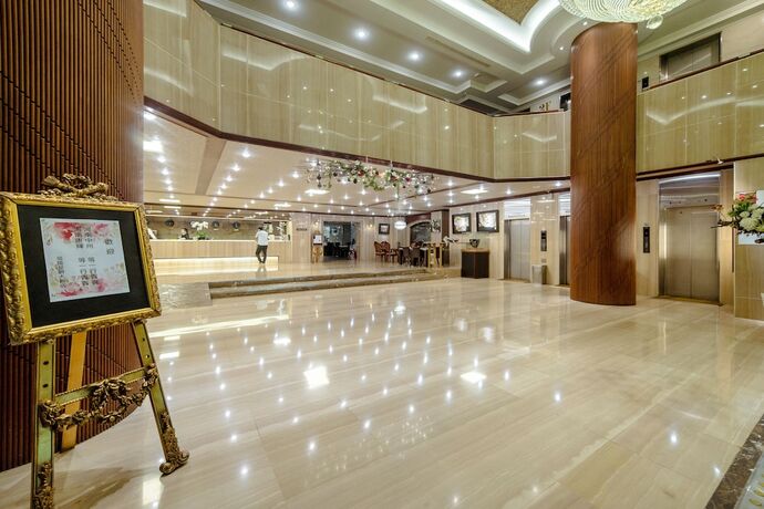 Imagen de los interiores del Hotel Chiayi King. Foto 38