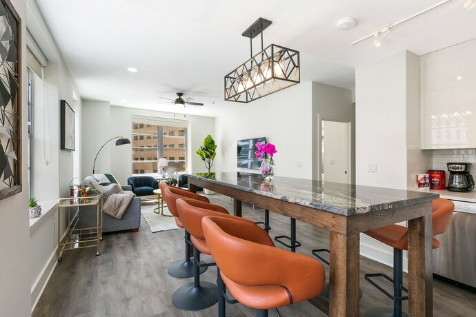 Imagen general del Hotel Chic 4br Condo In California Building. Foto 2