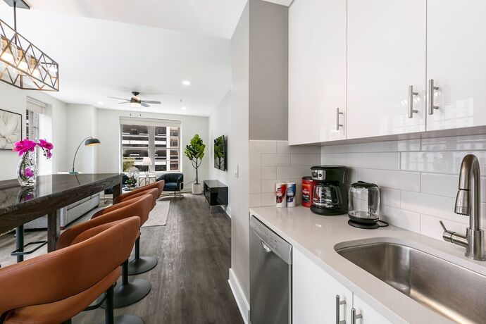 Imagen general del Hotel Chic 4br Condo In California Building. Foto 17