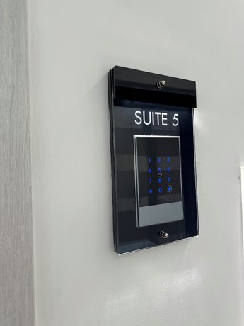 Imagen de los interiores del Hotel Chic Centre Suites Athens. Foto 2