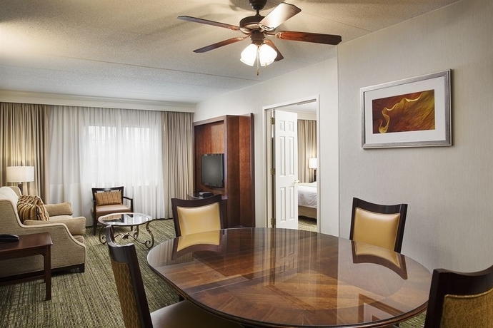 Imagen de la habitación del Hotel Chicago Marriott Midway. Foto 6