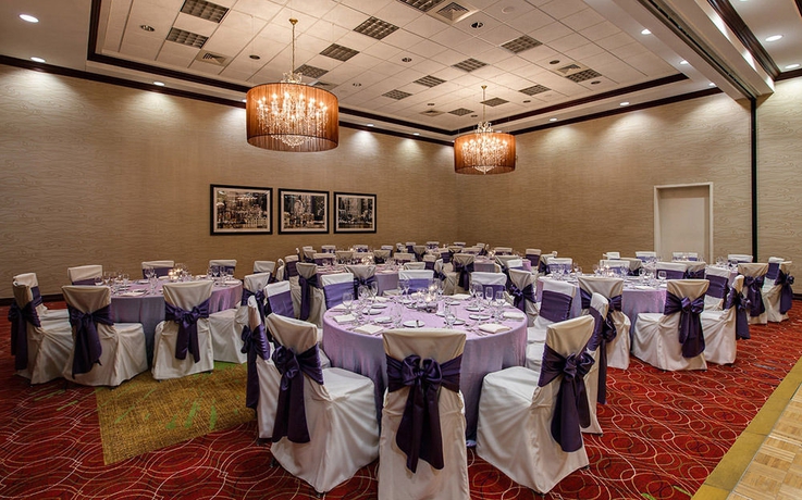 Imagen de los interiores del Hotel Chicago Marriott Midway. Foto 9