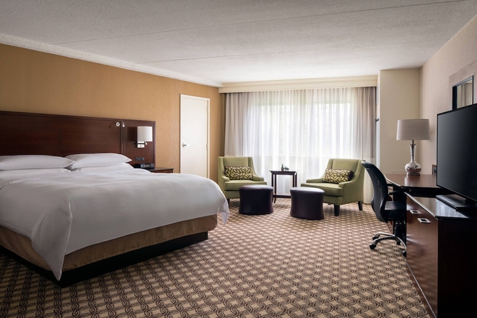 Imagen de la habitación del Hotel Chicago Marriott Naperville. Foto 5