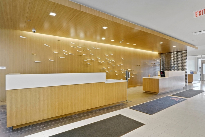 Imagen de los interiores del Hotel Chicago Marriott Naperville. Foto 17