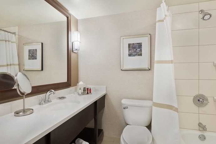 Imagen de la habitación del Hotel Chicago Marriott Northwest. Foto 8