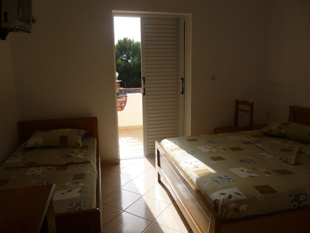 Imagen de la habitación del Hotel Chicago, Sarande. Foto 17