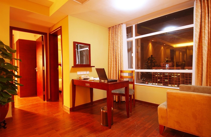 Imagen de los interiores del Hotel Chicago Suites International. Foto 7